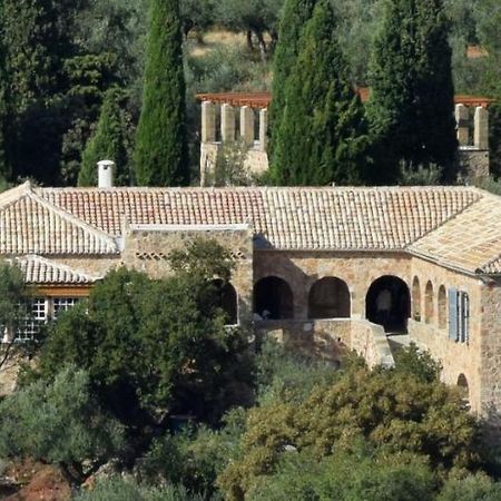 Patrick & Joan Leigh Fermor House Bed & Breakfast Kardhamili Bagian luar foto