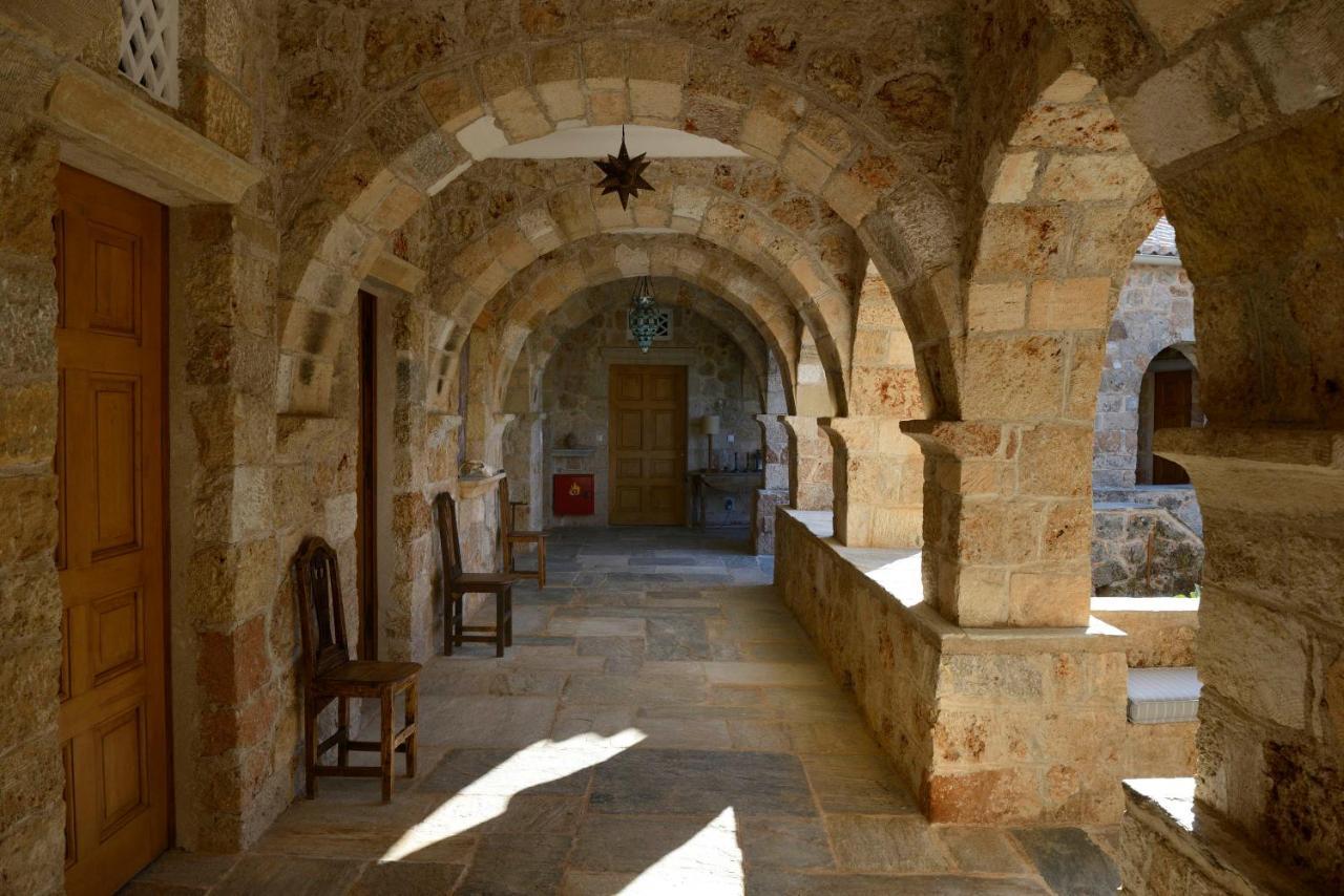 Patrick & Joan Leigh Fermor House Bed & Breakfast Kardhamili Bagian luar foto