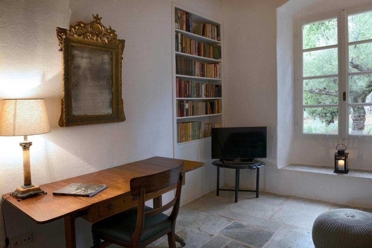 Patrick & Joan Leigh Fermor House Bed & Breakfast Kardhamili Bagian luar foto