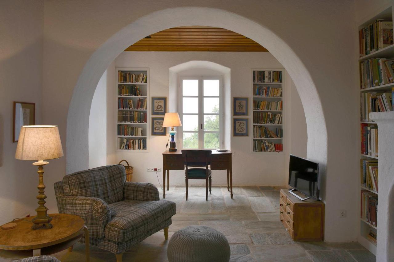 Patrick & Joan Leigh Fermor House Bed & Breakfast Kardhamili Bagian luar foto