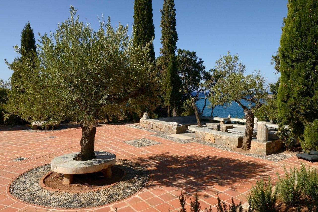 Patrick & Joan Leigh Fermor House Bed & Breakfast Kardhamili Bagian luar foto