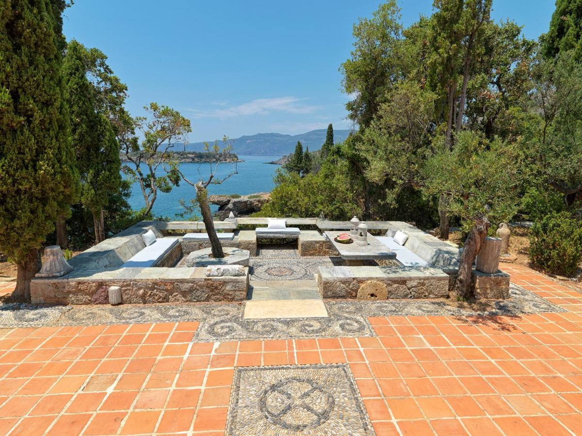 Patrick & Joan Leigh Fermor House Bed & Breakfast Kardhamili Bagian luar foto