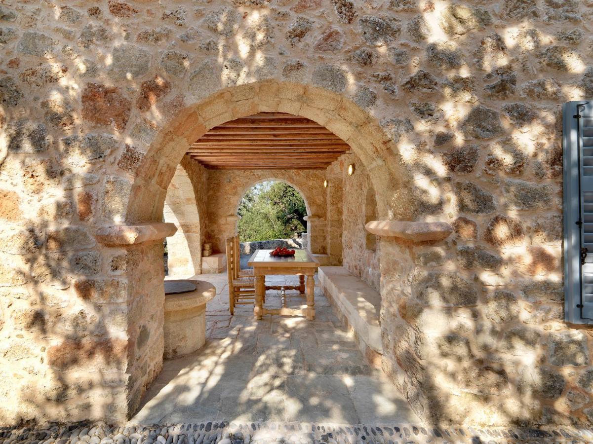 Patrick & Joan Leigh Fermor House Bed & Breakfast Kardhamili Bagian luar foto