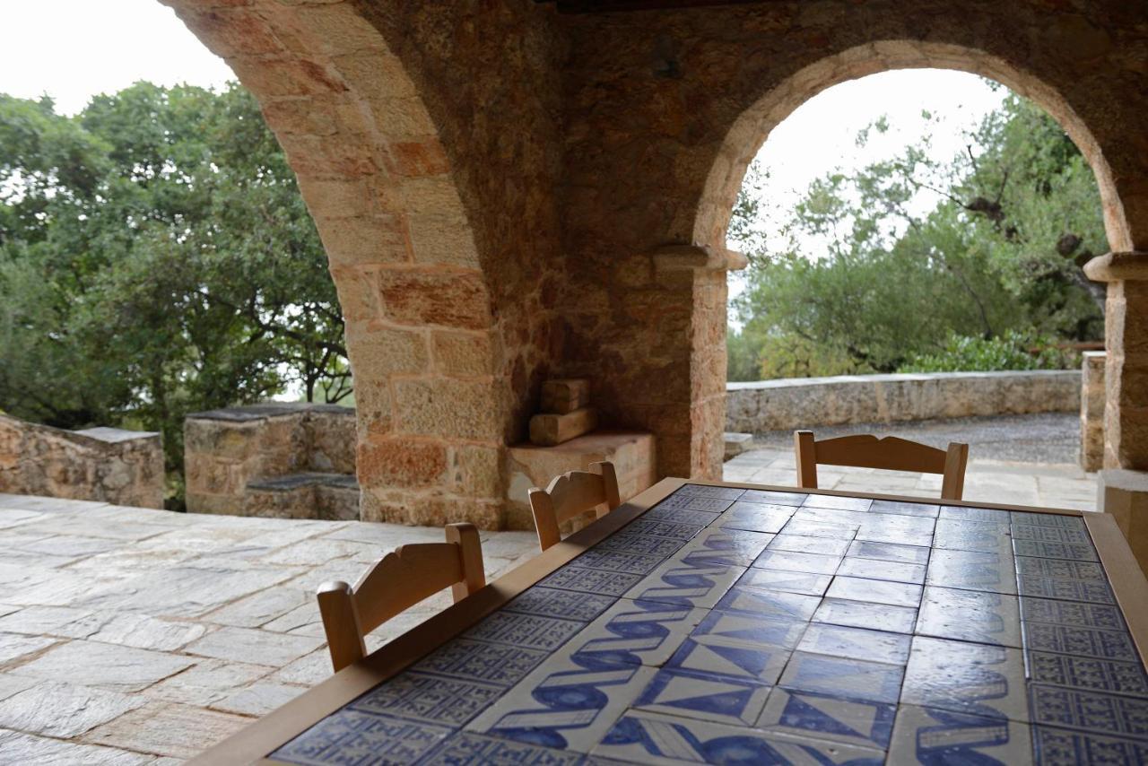 Patrick & Joan Leigh Fermor House Bed & Breakfast Kardhamili Bagian luar foto