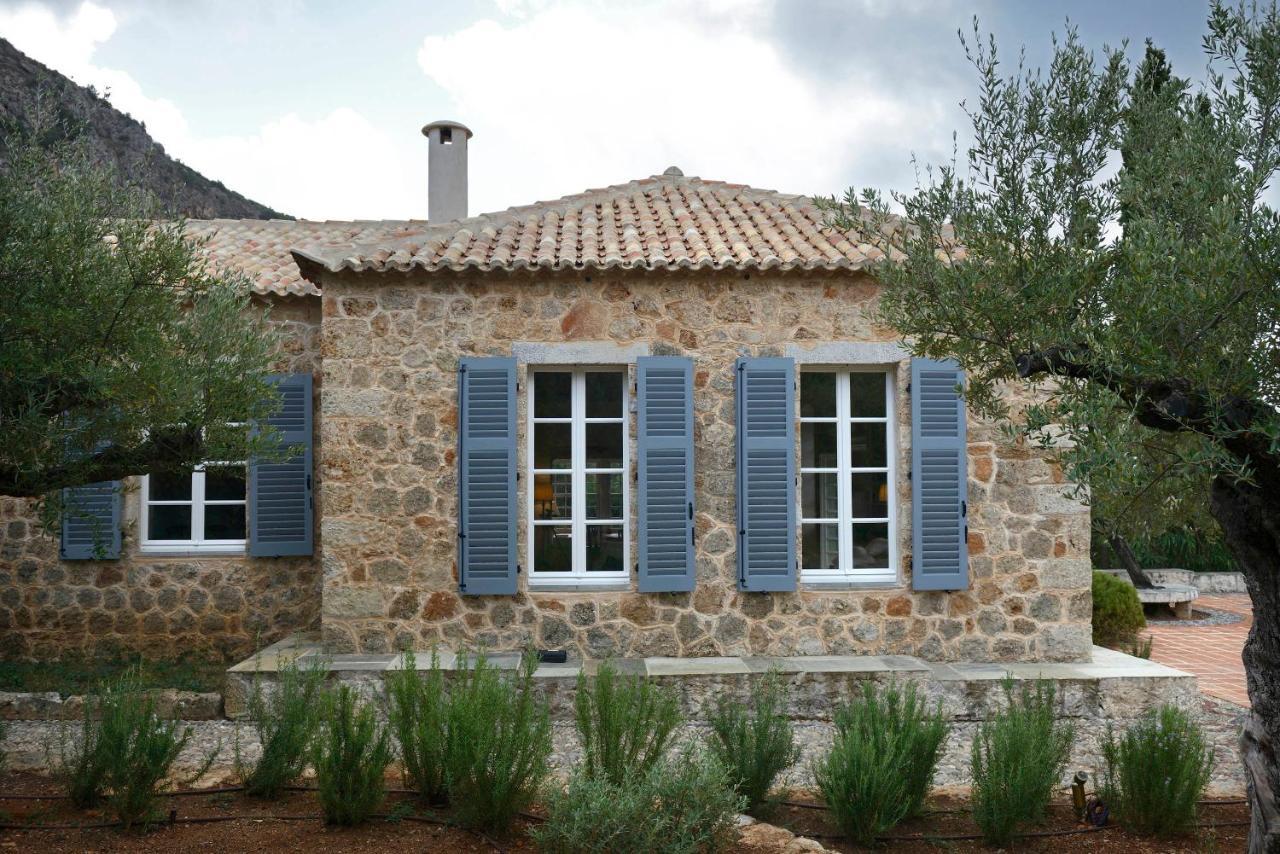 Patrick & Joan Leigh Fermor House Bed & Breakfast Kardhamili Bagian luar foto