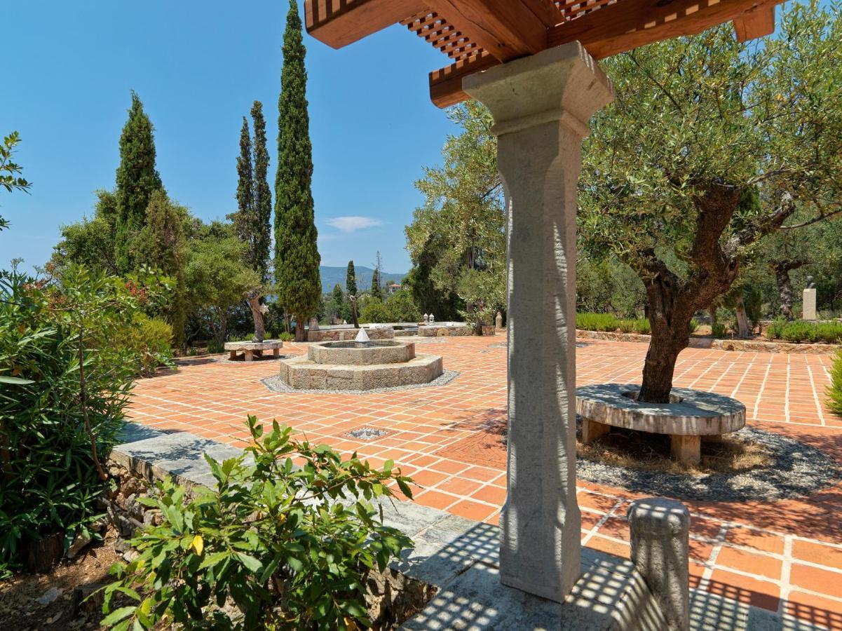 Patrick & Joan Leigh Fermor House Bed & Breakfast Kardhamili Bagian luar foto