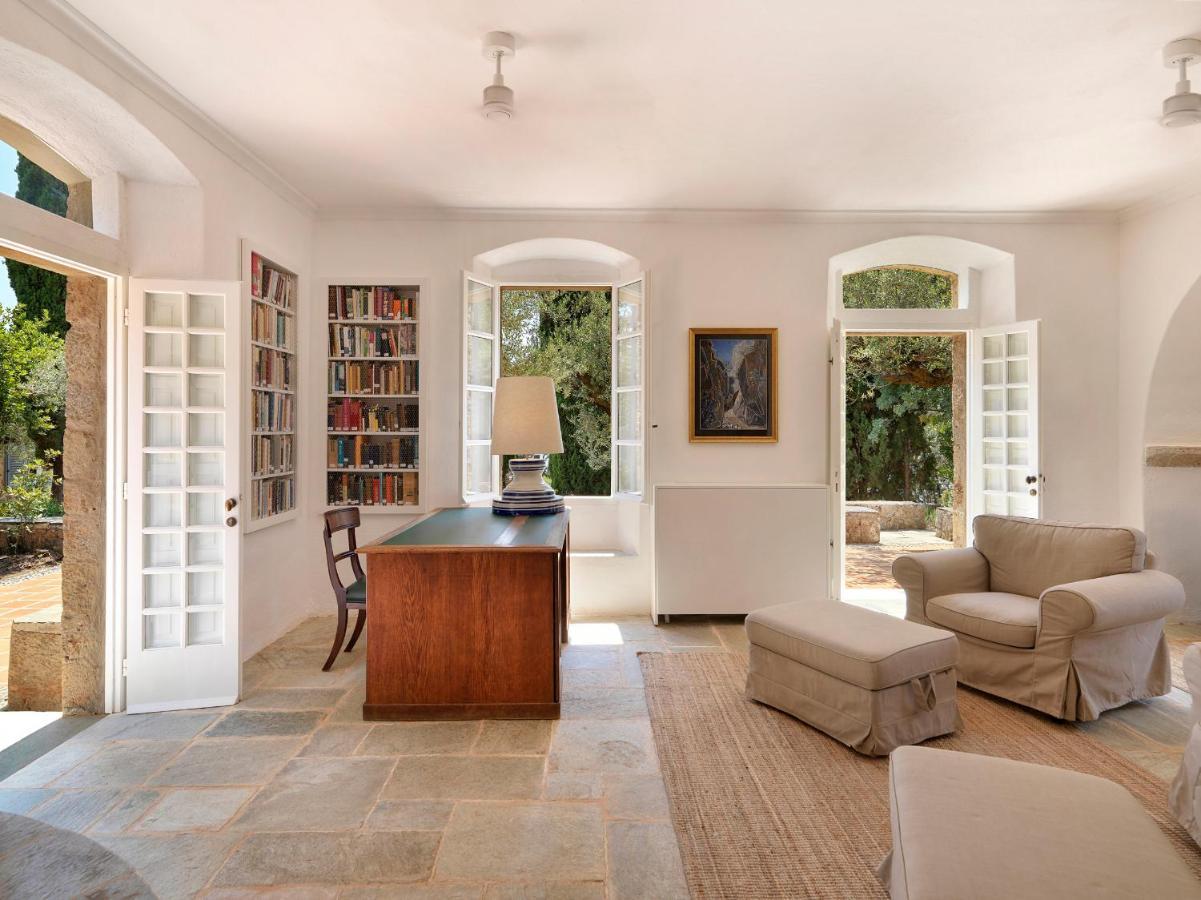 Patrick & Joan Leigh Fermor House Bed & Breakfast Kardhamili Bagian luar foto